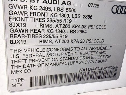 Certified 2025 Audi Q5 Premium w/ Convenience Package AWD/4WD image 18