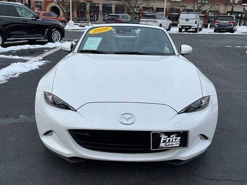 Used 2020 MAZDA MX-5 Miata RF Grand Touring image 2