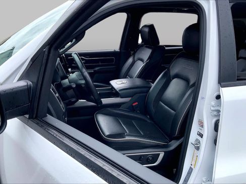 Used 2021 RAM 1500 Laramie RWD image 8