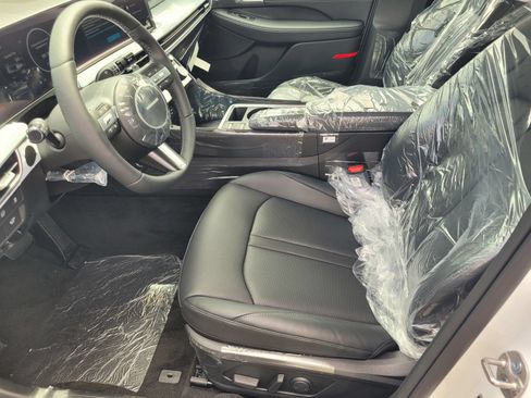 New 2026 Hyundai Sonata Limited FWD image 16