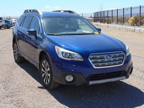 Used 2017 Subaru Outback 2.5i Limited image 9