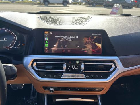 Used 2020 BMW 330i xDrive Sedan w/ Convenience Package image 11