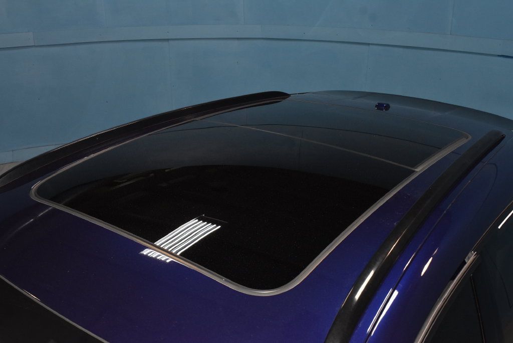 Used 2022 Porsche Macan AWD/4WD image 29
