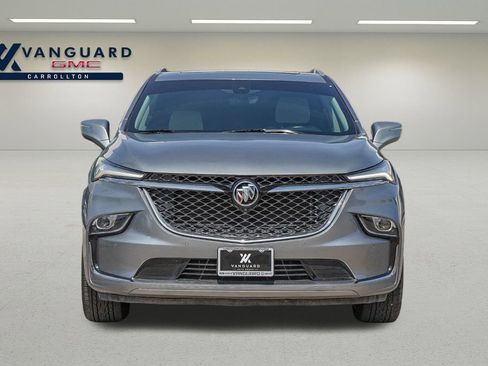 Used 2023 Buick Enclave Avenir image 4
