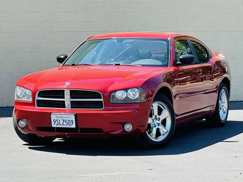 Used 2009 Dodge Charger SXT w/ Protection Group RWD image 4