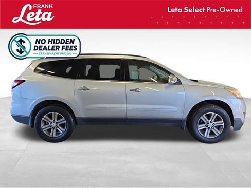 Used 2017 Chevrolet Traverse LT FWD image 7