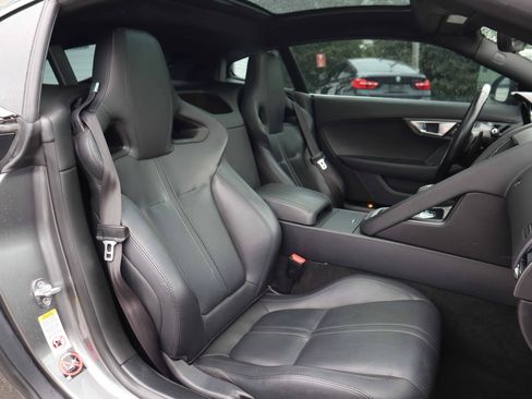 Used 2016 Jaguar F-TYPE Coupe image 3