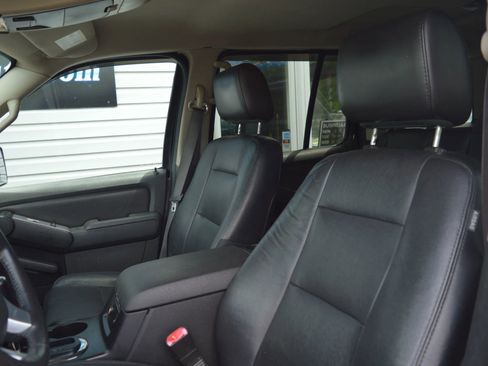 Used 2007 Mercury Mountaineer AWD image 12