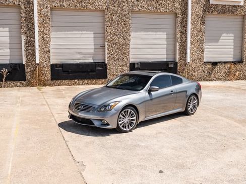 Used 2013 INFINITI G37 Sport RWD image 18