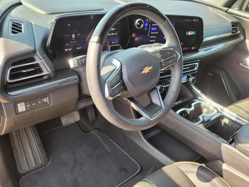 Used 2026 Chevrolet Traverse High Country AWD/4WD image 25