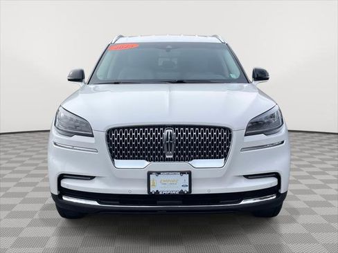 Used 2023 Lincoln Aviator Standard image 2
