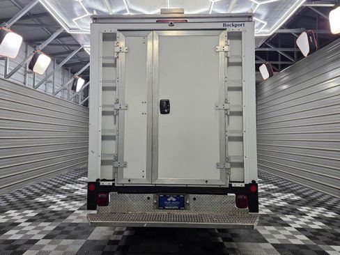 Used 2019 Ford Transit 350 138 w/ Exterior Upgrade Package RWD image 6