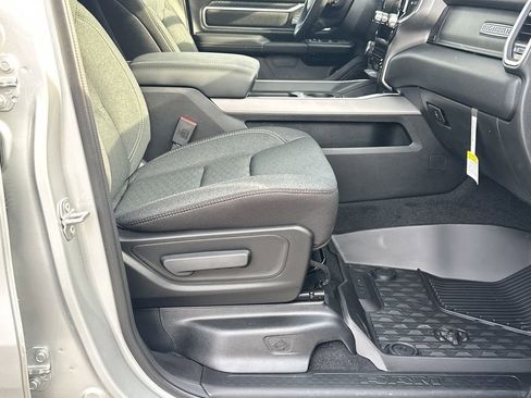 New 2026 RAM 1500 Big Horn AWD/4WD image 13