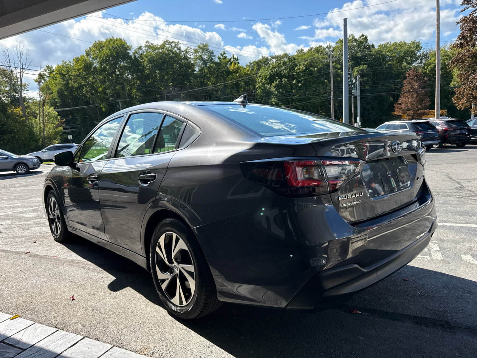 Used 2023 Subaru Legacy Premium AWD/4WD image 6