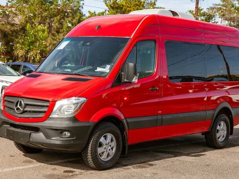 Used 2016 Mercedes-Benz Sprinter 2500 image 8
