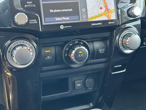 Used 2021 Toyota 4Runner TRD Off-Road Premium image 31