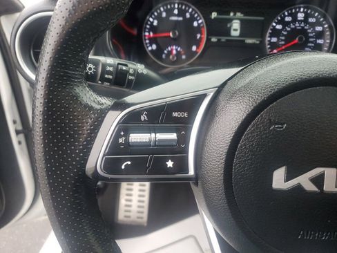 Used 2022 Kia Forte GT-Line w/ GT-Line Premium Package image 18