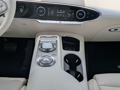 Used 2025 Genesis Electrified GV70 AWD/4WD image 20