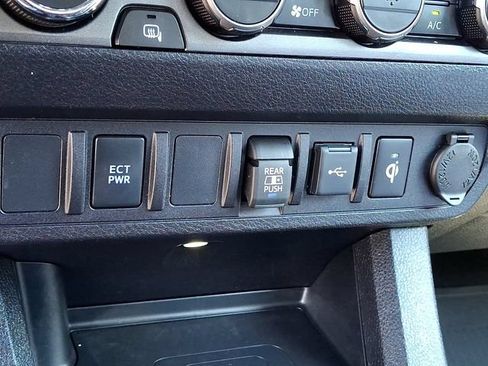 Used 2023 Toyota Tacoma TRD Sport AWD/4WD image 26