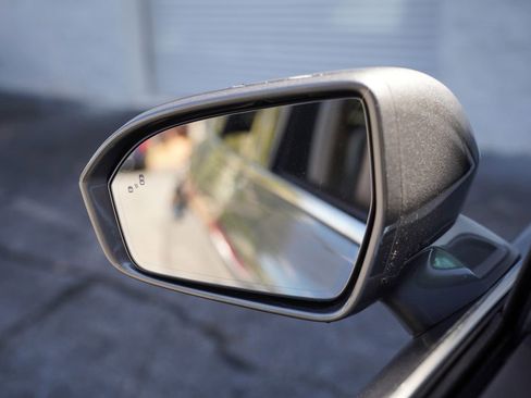 Used 2023 Lincoln Nautilus Reserve w/ Equipment Group 201A image 36