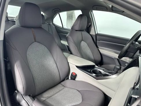 Used 2020 Toyota Camry LE FWD image 26
