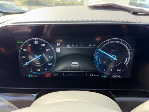 Used 2024 Kia Niro Wind FWD image 11
