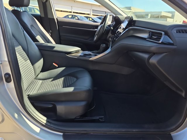 Used 2023 Toyota Camry SE FWD image 15