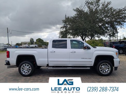 Used 2019 GMC Sierra 2500 Denali w/ Duramax Plus Package image 2