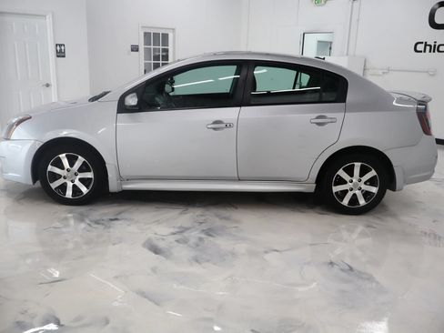 Used 2012 Nissan Sentra 2.0 SR w/ Special Edition Pkg FWD image 5