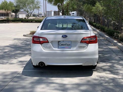 Used 2017 Subaru Legacy 2.5i Premium image 5
