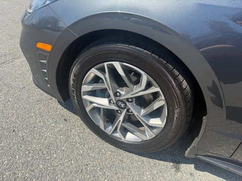 Used 2022 Hyundai Sonata SEL w/ Convenience Package image 9