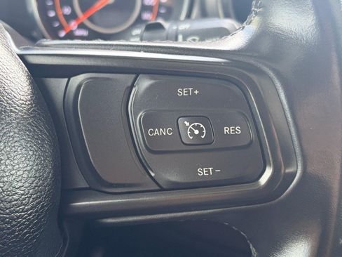 Used 2022 Jeep Wrangler Sport AWD/4WD image 26