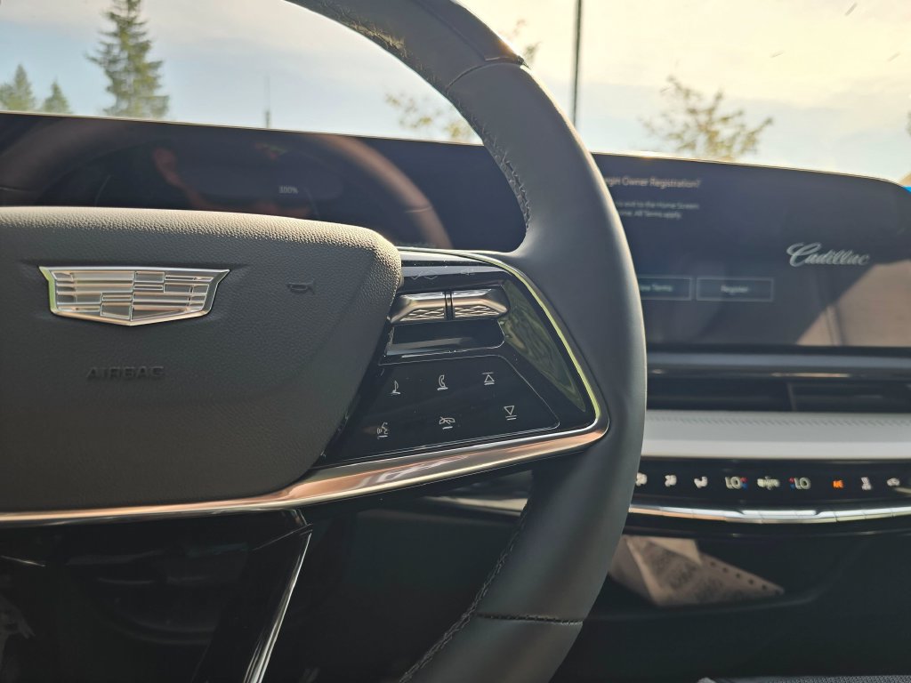 New 2027 Cadillac Optiq Sport AWD/4WD image 35