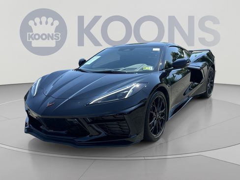 Used 2024 Chevrolet Corvette Stingray Preferred Cpe w/ Z51 Performance Package RWD image 1
