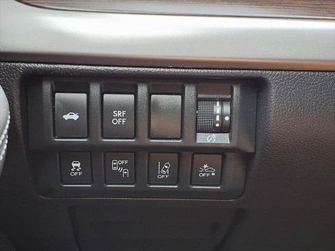Used 2017 Subaru Legacy 2.5i Limited AWD/4WD image 15