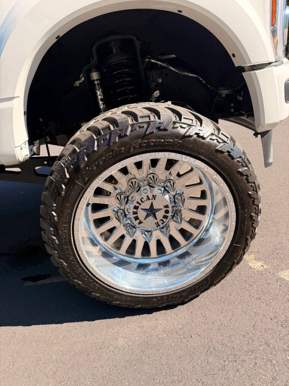 Used 2026 Ford F450 Platinum w/ FX4 Off-Road Package AWD/4WD image 10