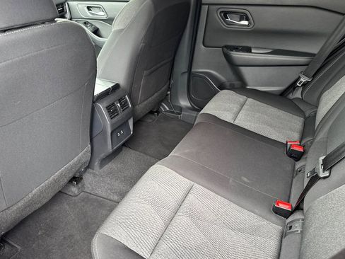 Used 2025 Nissan Rogue SV AWD/4WD image 26