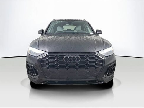 Used 2024 Audi Q5 e Premium Plus w/ Premium Plus Package AWD/4WD image 2