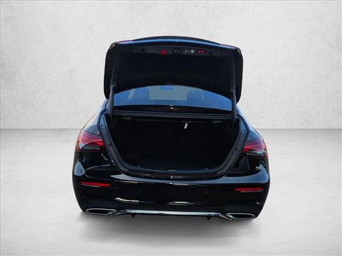 Used 2023 Mercedes-Benz E 350 Sedan image 5