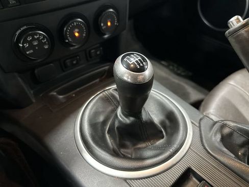 Used 2008 MAZDA MX-5 Miata RWD image 27