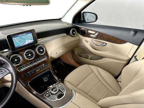 Used 2018 Mercedes-Benz GLC 300 image 23