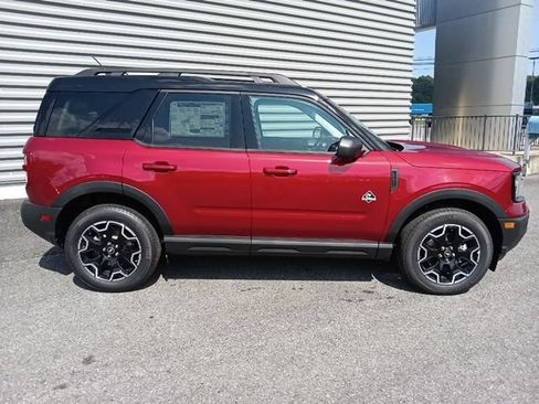 New 2026 Ford Bronco Sport Outer Banks w/ Outer Banks Tech Package+ AWD/4WD image 2
