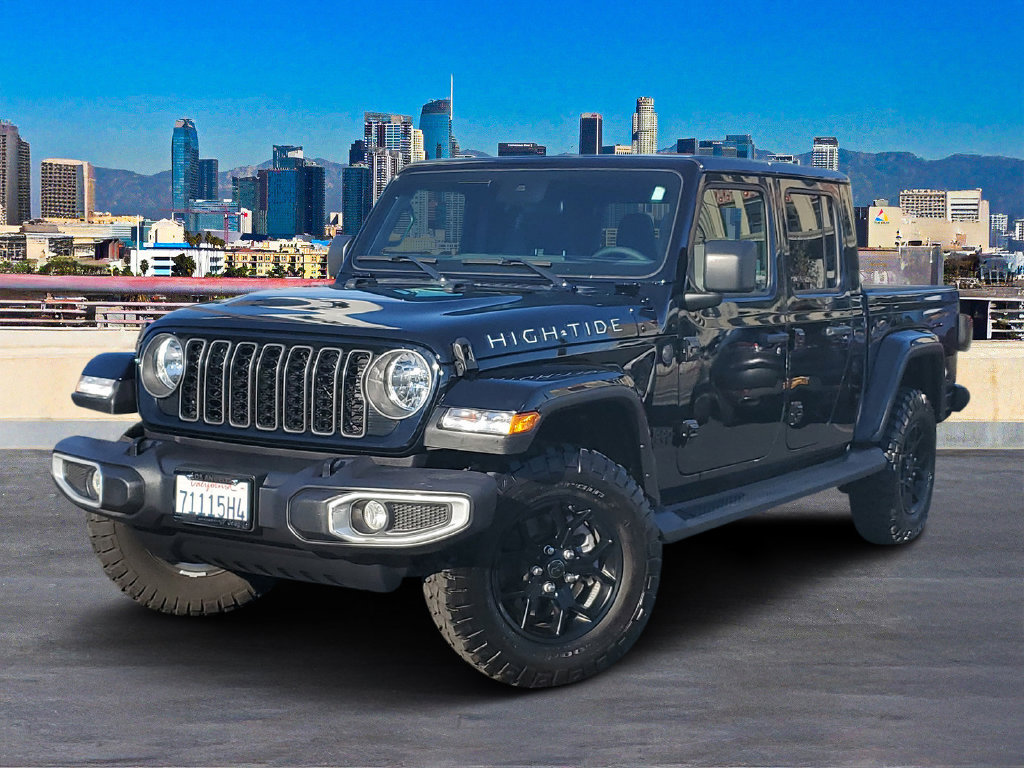 Used 2025 Jeep Gladiator Sport AWD/4WD image 2