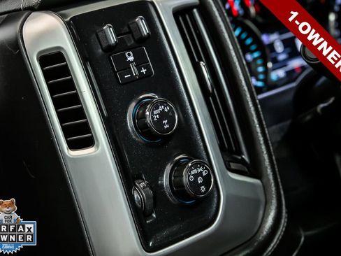 Used 2018 GMC Sierra 1500 SLE w/ SLE Value Package AWD/4WD image 16