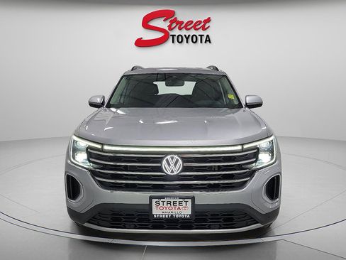 Used 2024 Volkswagen Atlas SE image 6