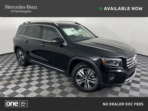 New 2025 Mercedes-Benz GLB 250 4MATIC image 1