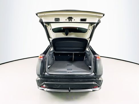 Used 2023 Nissan Ariya FWD image 29