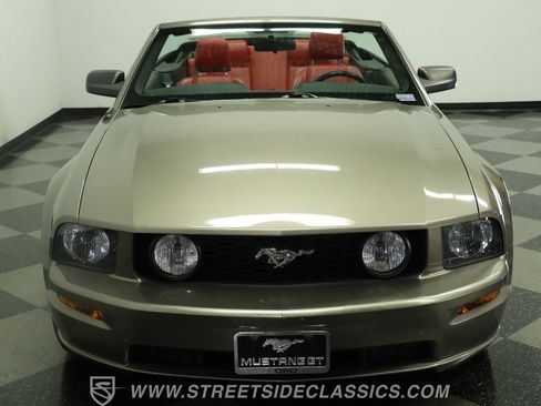 Used 2005 Ford Mustang Cobra RWD image 16