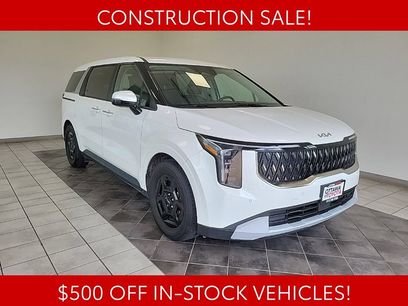 Used 2025 Kia Carnival