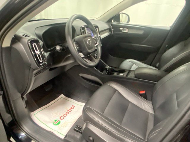 Certified 2024 Volvo XC40 B5 Core AWD/4WD image 10